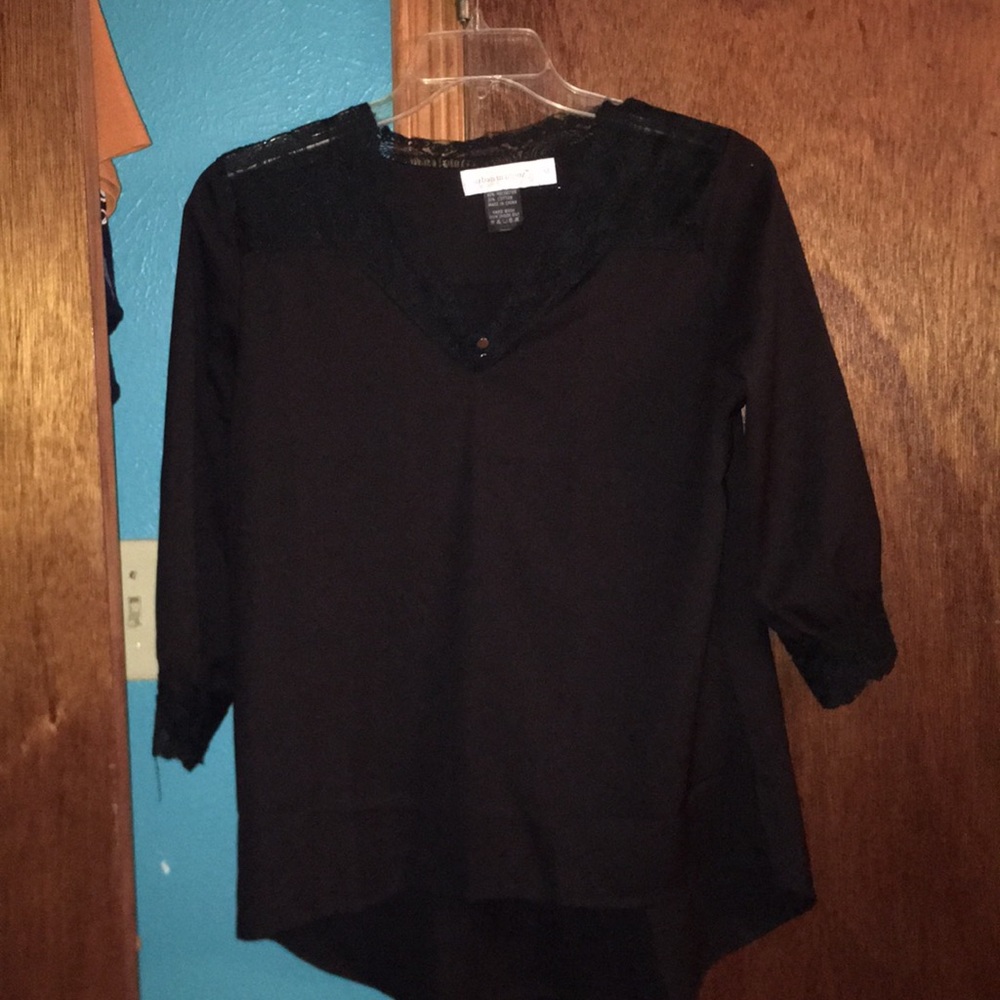 Women’s black dressy top